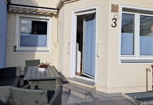 Das Immerreich – Ferienhaus mit Balkon, Terrasse und kleinem Garten