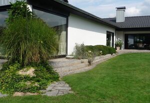 Großzügiges Haus mit traumhafter Gartenanlage
