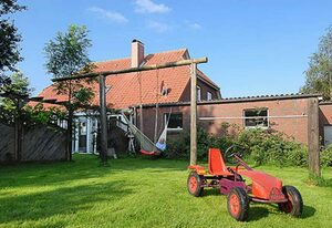 Bauernhof Kastanienhof in Westerholt – Ferienwohnung Kastanie