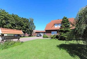Bauernhof Kastanienhof in Westerholt – Ferienwohnung Kastanie
