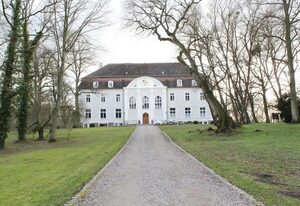 Schloss Zinzow – Fewo 6 (4-Raumfewo 140 m²)
