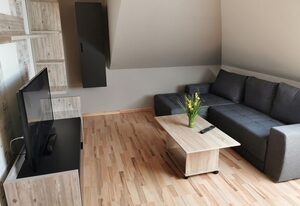 Guhl, Privatzimmer – Nichtraucher-DZ, Dusche, WC, 1 Zimmer, Souterrain