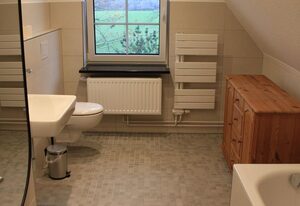 Schünhoff, Ferienhaus – FeHa, DU/WC, WC/Bad, 130 m², 2 DZ, 2 EZ, EG und OG