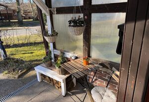 Zur schönen Rosenblüte, Ferienhaus – FH,140m²,2xDU/WC/1DZ,1VBZ,1EZ,Schlafsofa.,EG/OG