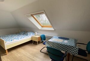 Schlumbohm – Dreibettzimmer I, Dusche, WC