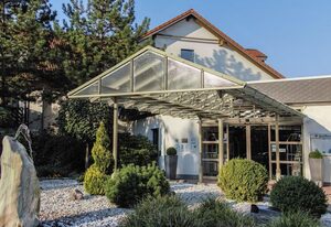 Schnuck, Landhotel – EZ, Du/WC, EG oder OG, inkl. Frühstück