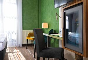 Schnuck, Landhotel – EZ, Du/WC, EG oder OG, inkl. Frühstück