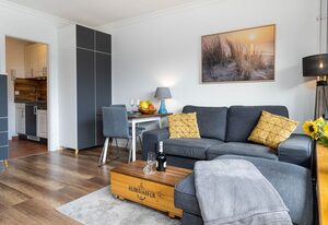 Abendsonne – Charmante 1- Zimmer-Ferienwohnung im Herzen von Sylt, in Wenningstedt.