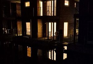 Neu renoviertes schwimmendes Ferienhaus „Fischland“ in Barth