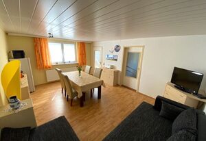 Bungalow mit Pool