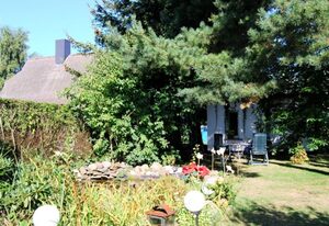 Ferienhaus mit großem Garten – Ferienbungalow
