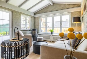 Sylt Seascape IV - HoogeBay – Hochwertiges Luxus-Haus für 6 Personen mit Sauna, Kamin, Garten, PKW-Stellplatz, WLAN.