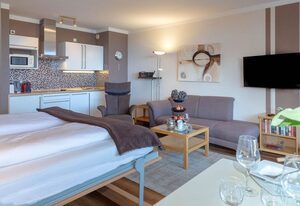 Ornum 17 – Haus Ornum: Modernes 1-Zimmerappartement mit Schwimmbad