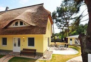 -"Strandvilla - Vier Jahreszeiten" (Doppelhaushälfte)-