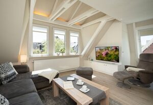 Silwai OG – 3-Zimmer App. für 4 Pers. mit Terrasse, PKW-Stellplatz, WLAN, Haustiere erlaubt.