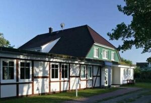 Gästehaus & Strandhalle – Malgruppenraum