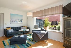 Haus 32 – Stadt- und strandnahes Haus für bis zu 5 Pers., Terrasse, PKW-Stellplatz, WLAN.