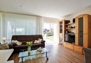 Risgap - Schmidtpott – Gemütliche 3-Zimmer Wohnung für 4 Personen mit Terrasse und großem Garten, WLAN.