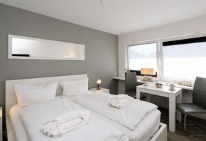 Adrian 1 – Zentrales App. für 2 Personen, WLAN und TV, Haustiere erlaubt.