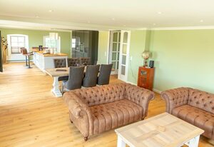 Gutshof-Penthouse-Wohnung- Seeblick
