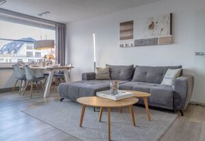 Brandenburg 7 – Moderne 2-Zimmerwohnung in Westerland, in direkter Strandlage mit Balkon.