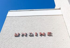 Coastline – Modernes 2-Zimmerappartement, wenige Minuten von City und Strand entfernt.