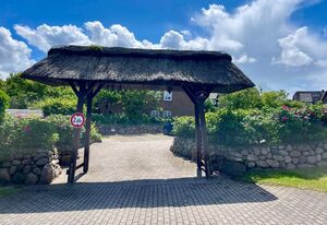 Amaris-Sylt – Idyllisch gelegene Wohnung mit Balkon für bis zu 4 Personen fußläufig zum Starnd