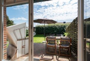 Am Sandwall Ostseite – Strandnahes Haus für 4 Pers. mit Sauna, Terrasse, Garten, PKW Stellplatz, WLAN.