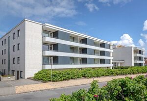 Sonne & Meer – 1-Zimmer-Wohnung am Strand, Balkon, Stellplatz & eigenem Strandkorb