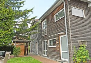 großes Ferienhaus mit Kamin u. Terrasse nahe dem Strelasund