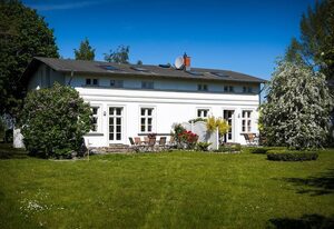 Jasmundhus auf Rügen - Ferienwohnung  Steuerbord