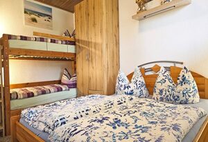 Ferienhaus am Wiesengrund auf Rügen- familienfreundlich mit Terrasse und Grill