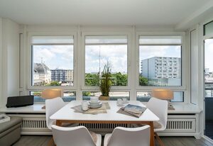 Am Stadtpark – Modernes App. für 4 Personen - Balkon, PKW-Stellplatz, WLAN. Haustiere erlaubt.