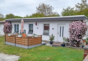 Ferienhaus Figelski mit Terrasse in Sassnitz – Ferienhaus Figelski in Sassnitz mit Terrasse