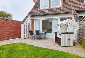 Neue Liebe – Modernes Haus für 6 Pers. mit Terrasse, PKW-Stellplatz, WLAN. Haustiere erlaubt.