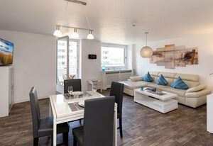 Sylter Residenz – Modernes App., strandnah mit Balkon, PKW-Stellplatz, WLAN. Haustiere erlaubt.