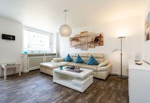 Sylter Residenz – Modernes App., strandnah mit Balkon, PKW-Stellplatz, WLAN. Haustiere erlaubt.