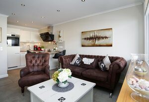 Friedrichstraße – Modernes und zentrales 2-Zimmer App. mit Balkon, WLAN. Haustiere erlaubt.