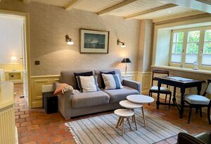Kiebitz – Schönes 2-Zimmer App. mit Terrasse, PKW-Stellplatz, WLAN. Haustiere erlaubt.
