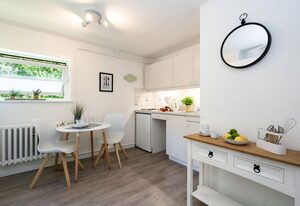 Lerchenweg Apartment – Gemütliches App. für 2 Personen mit Terrasse, PKW-Stellplatz, WLAN.