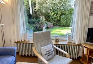 Lerchenweg Bungalow – Gemütliches 3-Zimmer App. für 3-4 Pers. mit Terrasse, PKW-Stellplatz, WLAN.