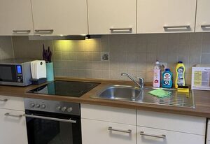 Zimmervermietung Rehn – *kuschelige Wohnung unterm Dach *