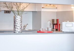 Sturmnest – 1-Zimmerwhg. für 2 Personen, in zentraler, ruhiger Lage, 2. OG, Blk., Stellplatz