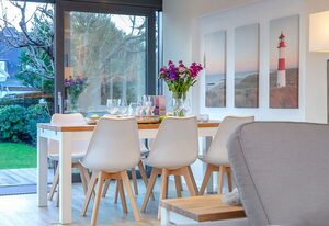 Haus Senwai - Surfside 1 – LUXUS: Top moderne 3 Zimmerwohnung in ruhiger, zentraler Lage mit Garten