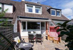Süderliebe – Modernes Haus für 6 Pers. mit Terrasse, PKW-Stellplatz, WLAN. Haustiere erlaubt.