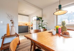 Uthland am Strand – Strandnahe Ferienwohnung für 5 Pers. mit Garten, WLAN. Haustiere erlaubt.