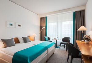 Dorint Hotel Dresden – Doppelzimmer Standard, Badewanne