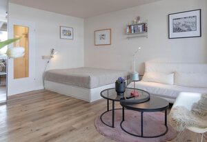 FRAUENZIMMER - Suite No. 7