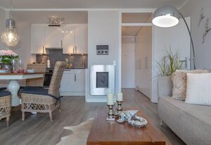 Off Shore – Direkte Strandlage, modernisierte 2 Zimmer-Wohnung mit Stellplatz.