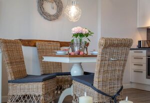 Off Shore – Direkte Strandlage, modernisierte 2 Zimmer-Wohnung mit Stellplatz.